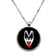 Load image into Gallery viewer, Kiss Necklace
