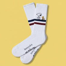 Load image into Gallery viewer, Snoopy &amp; Woodstock Peanuts Ribbed socks
