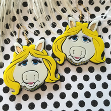 Load image into Gallery viewer, Miss Piggy Cartoon Earrings
